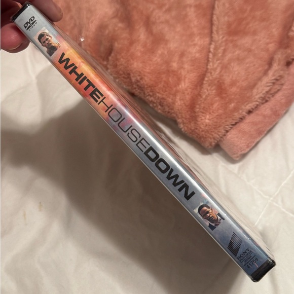 WHITE HOUSE DOWN DVD- 2013 New Sealed - Picture 3 of 4